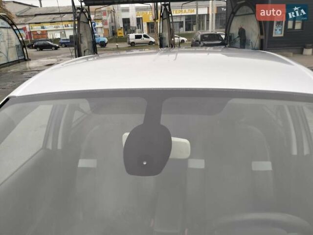 Рено Гранд Сценик 2011 в Чернигове на Automoto.ua Серый Рено Гранд Сценик, объемом двигателя 1.5 л и пробегом 220 тыс. км за 8500 $, фото 13 на Automoto.ua