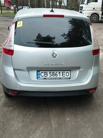 Сірий Рено Гранд Сценік, об'ємом двигуна 2 л та пробігом 329 тис. км за 7350 $, фото 14 на Automoto.ua