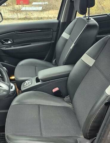 Серый Рено Гранд Сценик, объемом двигателя 1.6 л и пробегом 149 тыс. км за 8500 $, фото 19 на Automoto.ua