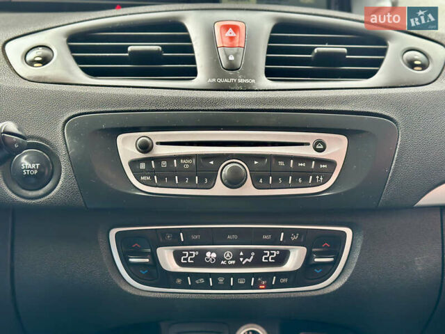 Рено Гранд Сценик 2011 в Киеве на Automoto.ua Серый Рено Гранд Сценик, объемом двигателя 1.46 л и пробегом 277 тыс. км за 8300 $, фото 13 на Automoto.ua