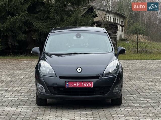 Сірий Рено Гранд Сценік, об'ємом двигуна 1.6 л та пробігом 218 тис. км за 7650 $, фото 1 на Automoto.ua