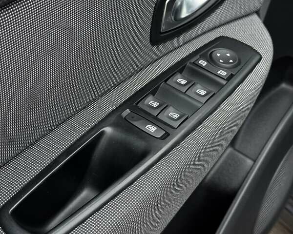 Сірий Рено Гранд Сценік, об'ємом двигуна 1.6 л та пробігом 218 тис. км за 7650 $, фото 28 на Automoto.ua