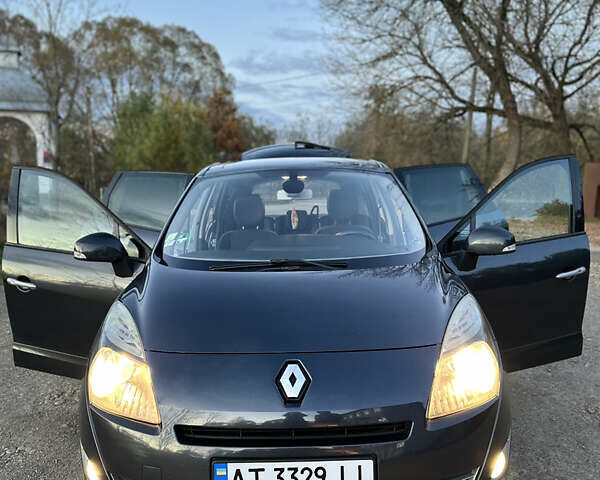 Серый Рено Гранд Сценик, объемом двигателя 1.5 л и пробегом 305 тыс. км за 7200 $, фото 25 на Automoto.ua