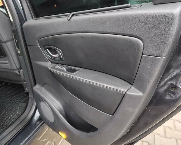 Серый Рено Гранд Сценик, объемом двигателя 1.5 л и пробегом 292 тыс. км за 6700 $, фото 25 на Automoto.ua