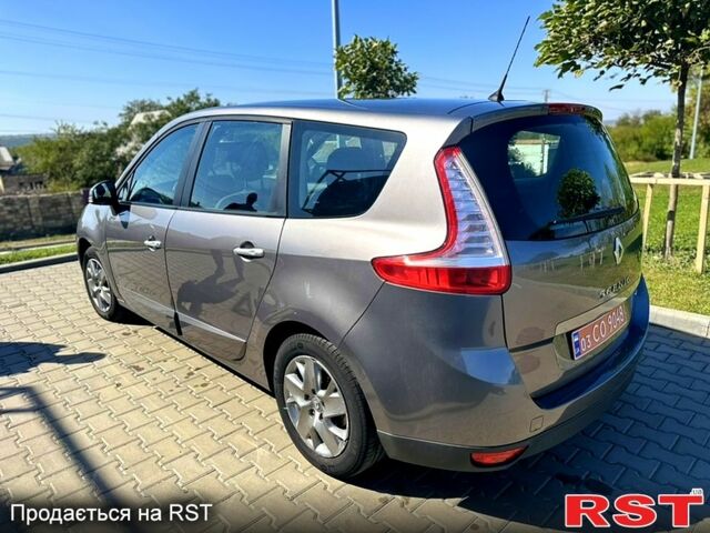 Серый Рено Гранд Сценик, объемом двигателя 15 л и пробегом 311 тыс. км за 7200 $, фото 2 на Automoto.ua