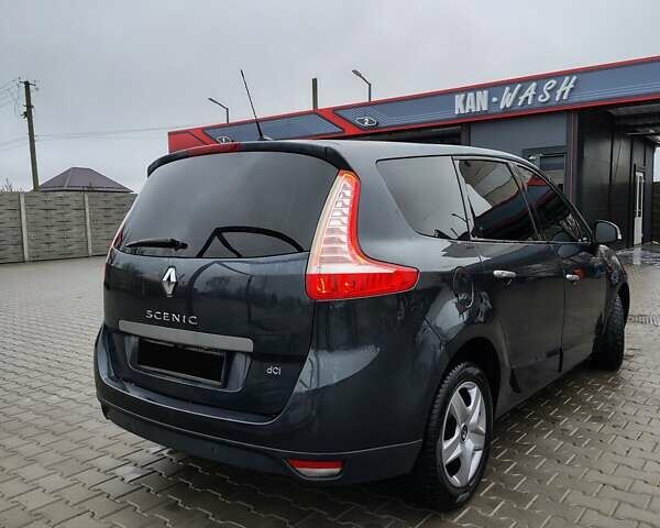 Серый Рено Гранд Сценик, объемом двигателя 1.5 л и пробегом 292 тыс. км за 6700 $, фото 32 на Automoto.ua