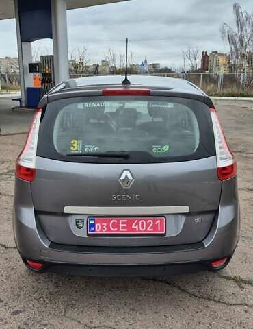 Серый Рено Гранд Сценик, объемом двигателя 1.6 л и пробегом 149 тыс. км за 8500 $, фото 11 на Automoto.ua