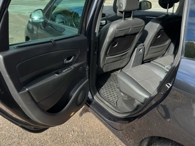 Рено Гранд Сценик 2011 в Чернигове на Automoto.ua Серый Рено Гранд Сценик, объемом двигателя 1.5 л и пробегом 309 тыс. км за 7600 $, фото 9 на Automoto.ua