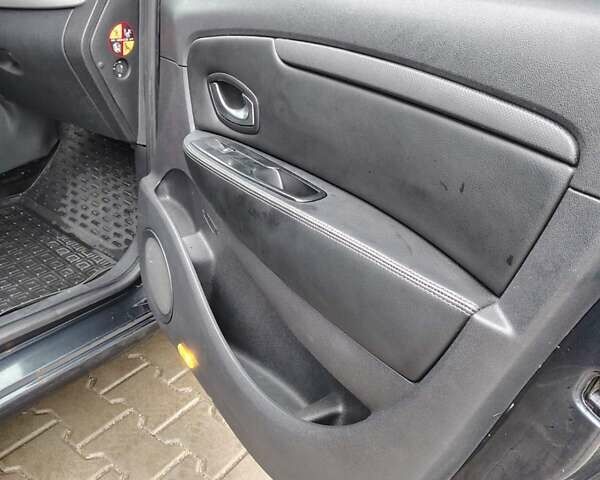 Серый Рено Гранд Сценик, объемом двигателя 1.5 л и пробегом 292 тыс. км за 6700 $, фото 22 на Automoto.ua