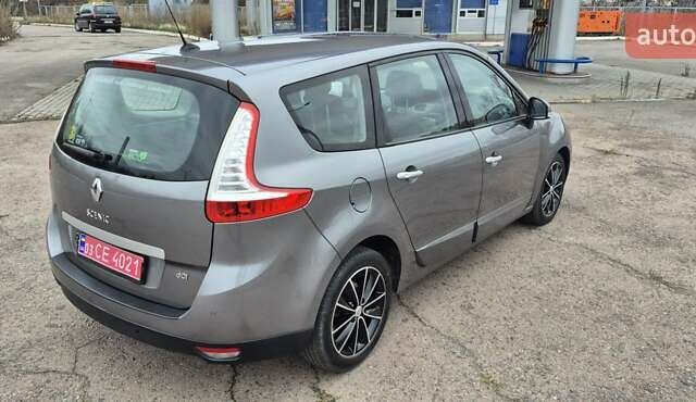 Серый Рено Гранд Сценик, объемом двигателя 1.6 л и пробегом 149 тыс. км за 8500 $, фото 9 на Automoto.ua