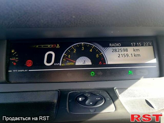 Серый Рено Гранд Сценик, объемом двигателя 1.5 л и пробегом 282 тыс. км за 6300 $, фото 9 на Automoto.ua