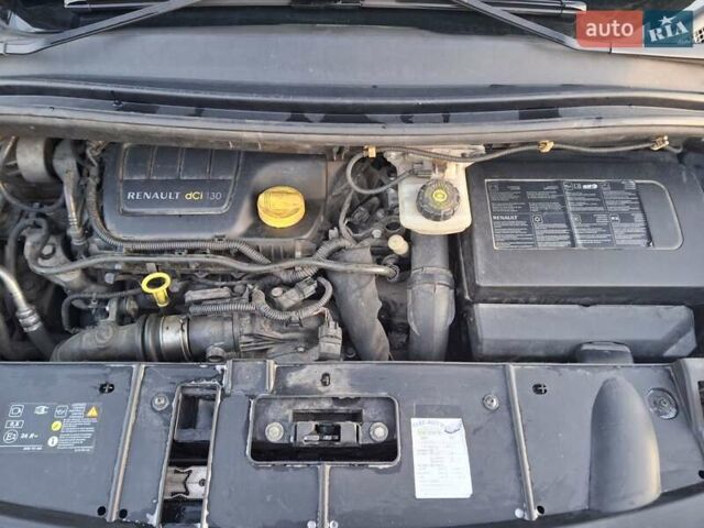 Серый Рено Гранд Сценик, объемом двигателя 1.6 л и пробегом 271 тыс. км за 7600 $, фото 5 на Automoto.ua