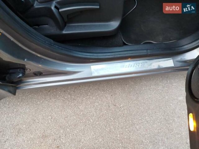 Серый Рено Гранд Сценик, объемом двигателя 1.6 л и пробегом 267 тыс. км за 8150 $, фото 19 на Automoto.ua