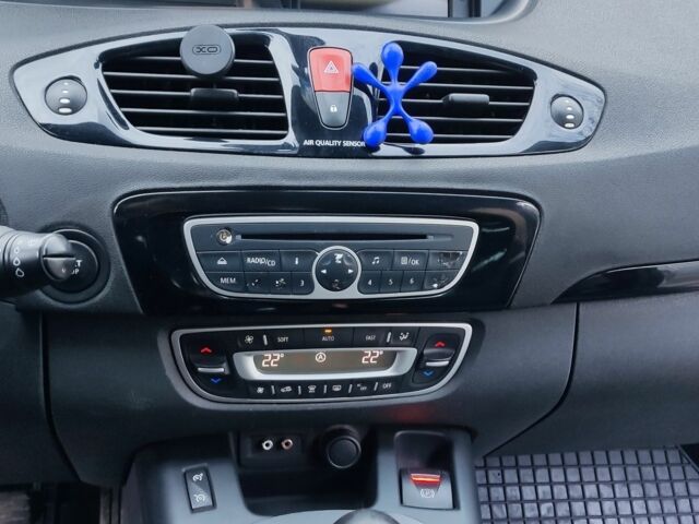 Серый Рено Гранд Сценик, объемом двигателя 1.6 л и пробегом 310 тыс. км за 7300 $, фото 9 на Automoto.ua