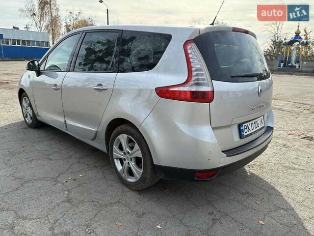 Сірий Рено Гранд Сценік, об'ємом двигуна 1.46 л та пробігом 193 тис. км за 6799 $, фото 5 на Automoto.ua