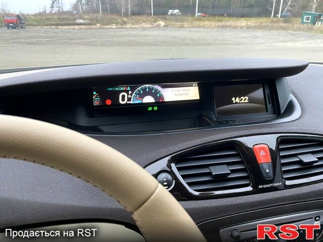 Серый Рено Гранд Сценик, объемом двигателя 1.5 л и пробегом 280 тыс. км за 8000 $, фото 6 на Automoto.ua