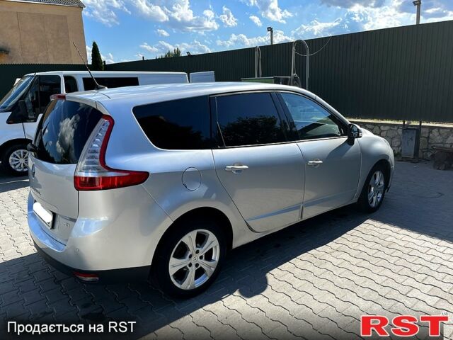 Серый Рено Гранд Сценик, объемом двигателя 1.6 л и пробегом 268 тыс. км за 8100 $, фото 5 на Automoto.ua