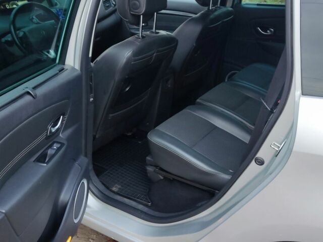 Серый Рено Гранд Сценик, объемом двигателя 1.6 л и пробегом 310 тыс. км за 7300 $, фото 19 на Automoto.ua