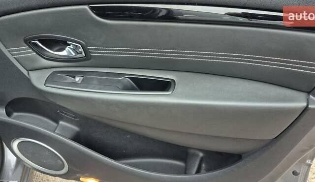 Серый Рено Гранд Сценик, объемом двигателя 1.6 л и пробегом 149 тыс. км за 8500 $, фото 27 на Automoto.ua