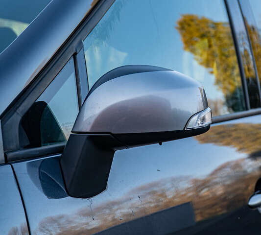 Серый Рено Гранд Сценик, объемом двигателя 1.6 л и пробегом 270 тыс. км за 7400 $, фото 6 на Automoto.ua