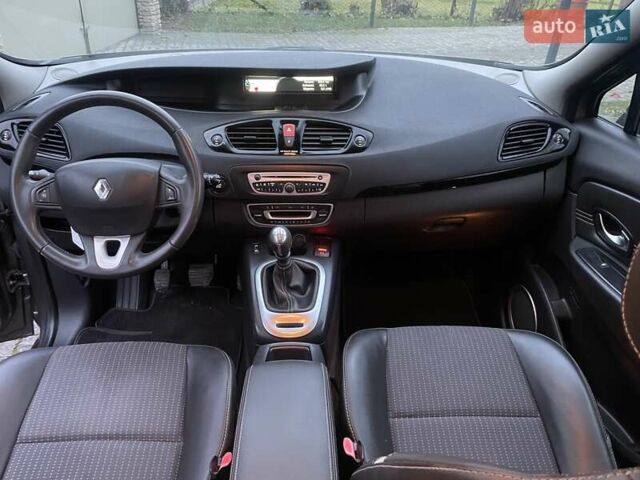 Сірий Рено Гранд Сценік, об'ємом двигуна 1.4 л та пробігом 176 тис. км за 6900 $, фото 9 на Automoto.ua