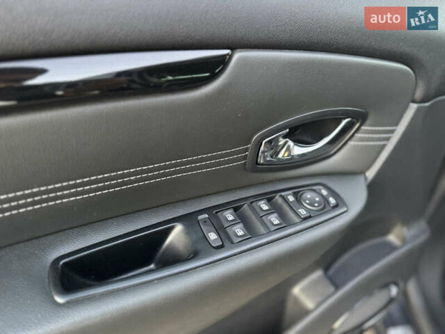 Серый Рено Гранд Сценик, объемом двигателя 1.6 л и пробегом 265 тыс. км за 7999 $, фото 11 на Automoto.ua