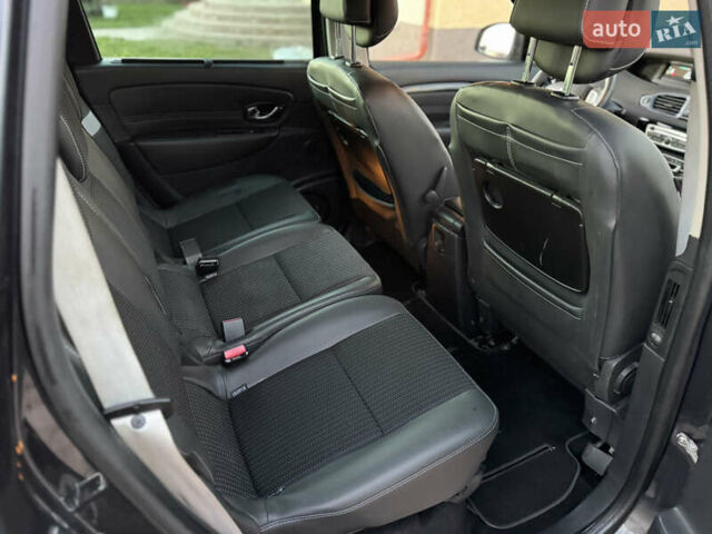 Серый Рено Гранд Сценик, объемом двигателя 1.6 л и пробегом 265 тыс. км за 7999 $, фото 18 на Automoto.ua