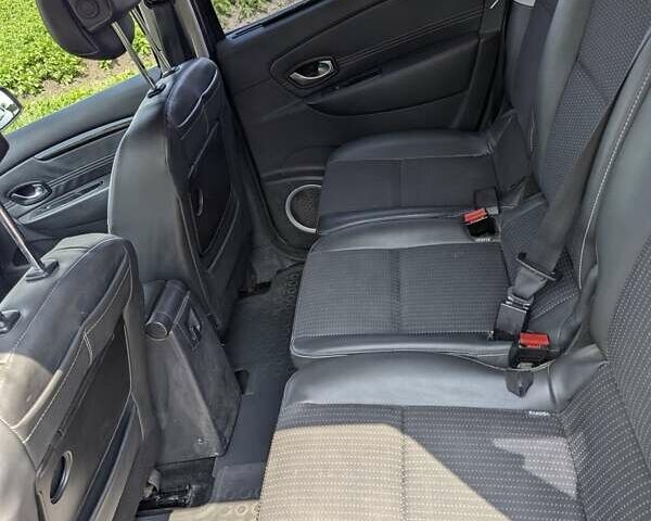 Сірий Рено Гранд Сценік, об'ємом двигуна 1.6 л та пробігом 269 тис. км за 6400 $, фото 6 на Automoto.ua