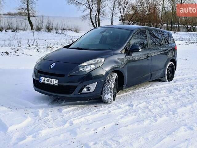 Серый Рено Гранд Сценик, объемом двигателя 1.5 л и пробегом 278 тыс. км за 7500 $, фото 7 на Automoto.ua