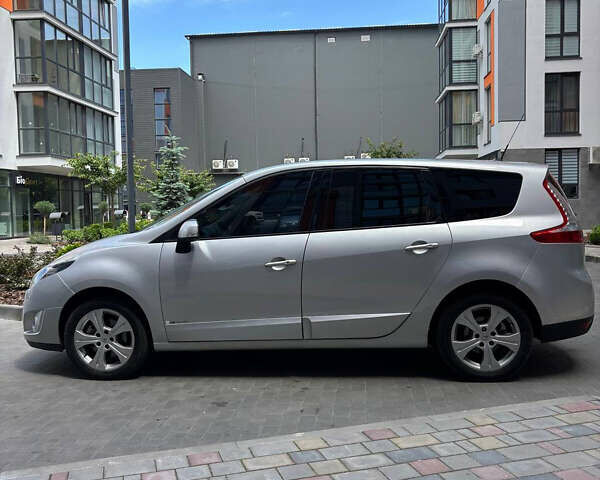 Серый Рено Гранд Сценик, объемом двигателя 1.6 л и пробегом 160 тыс. км за 7800 $, фото 5 на Automoto.ua