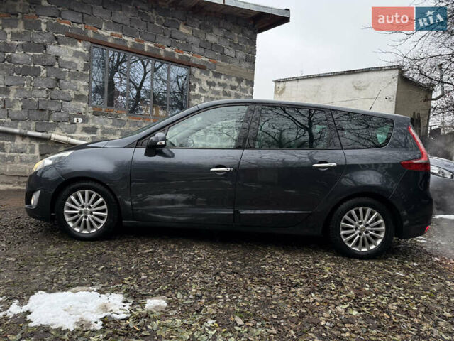 Серый Рено Гранд Сценик, объемом двигателя 1.6 л и пробегом 265 тыс. км за 7950 $, фото 3 на Automoto.ua