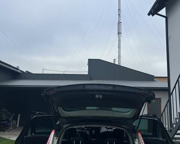 Сірий Рено Гранд Сценік, об'ємом двигуна 1.6 л та пробігом 242 тис. км за 8000 $, фото 18 на Automoto.ua