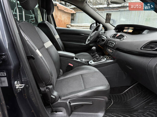 Серый Рено Гранд Сценик, объемом двигателя 1.6 л и пробегом 265 тыс. км за 7950 $, фото 49 на Automoto.ua