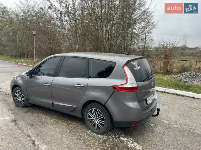Серый Рено Гранд Сценик, объемом двигателя 1.46 л и пробегом 277 тыс. км за 6900 $, фото 6 на Automoto.ua