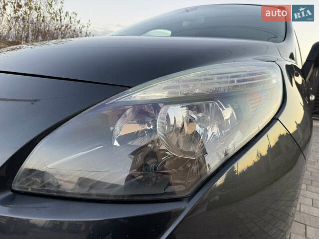 Серый Рено Гранд Сценик, объемом двигателя 1.6 л и пробегом 265 тыс. км за 7999 $, фото 6 на Automoto.ua