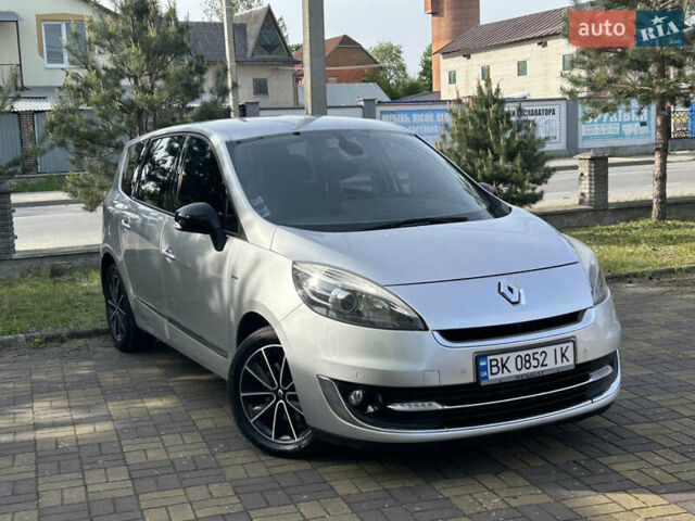 Серый Рено Гранд Сценик, объемом двигателя 1.6 л и пробегом 266 тыс. км за 7700 $, фото 2 на Automoto.ua