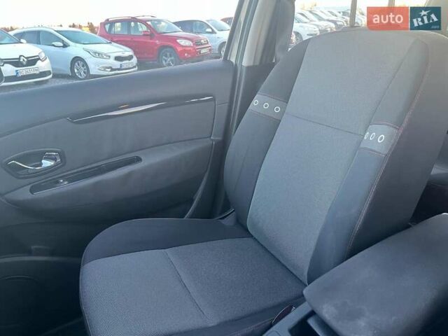 Серый Рено Гранд Сценик, объемом двигателя 1.5 л и пробегом 281 тыс. км за 9740 $, фото 16 на Automoto.ua
