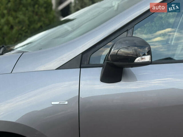 Серый Рено Гранд Сценик, объемом двигателя 2 л и пробегом 241 тыс. км за 10450 $, фото 25 на Automoto.ua