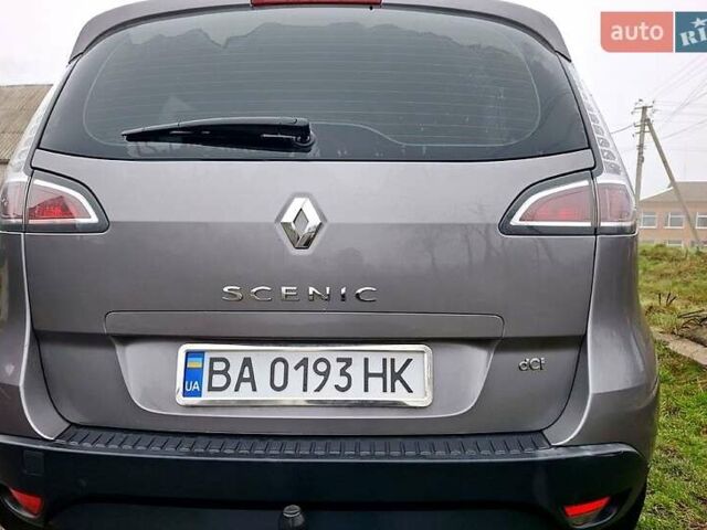Сірий Рено Гранд Сценік, об'ємом двигуна 1.5 л та пробігом 198 тис. км за 8150 $, фото 2 на Automoto.ua