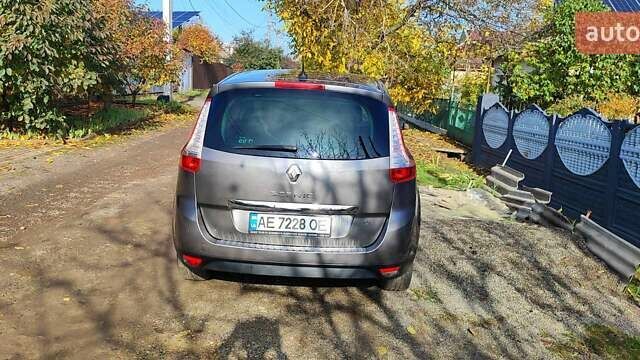 Сірий Рено Гранд Сценік, об'ємом двигуна 1.46 л та пробігом 250 тис. км за 8500 $, фото 23 на Automoto.ua