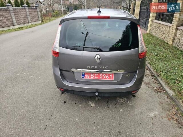 Серый Рено Гранд Сценик, объемом двигателя 1.6 л и пробегом 217 тыс. км за 8900 $, фото 5 на Automoto.ua