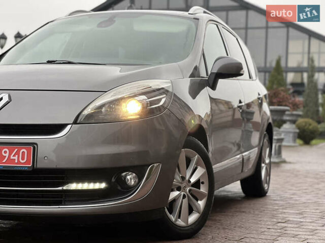 Серый Рено Гранд Сценик, объемом двигателя 1.6 л и пробегом 238 тыс. км за 9500 $, фото 9 на Automoto.ua