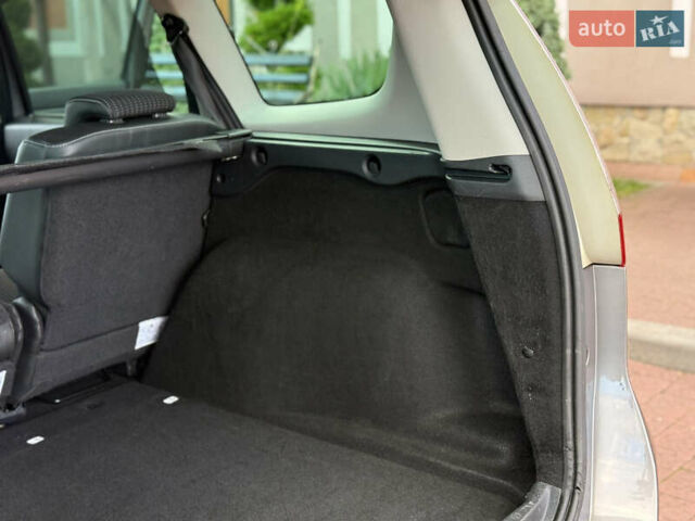 Серый Рено Гранд Сценик, объемом двигателя 1.5 л и пробегом 239 тыс. км за 8999 $, фото 63 на Automoto.ua