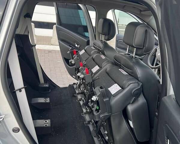 Сірий Рено Гранд Сценік, об'ємом двигуна 1.5 л та пробігом 363 тис. км за 7600 $, фото 11 на Automoto.ua