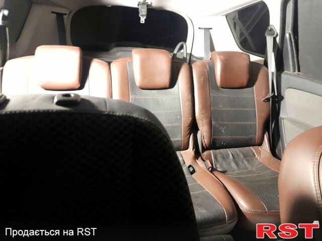 Серый Рено Гранд Сценик, объемом двигателя 1.5 л и пробегом 225 тыс. км за 4500 $, фото 2 на Automoto.ua