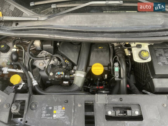 Сірий Рено Гранд Сценік, об'ємом двигуна 1.46 л та пробігом 178 тис. км за 8799 $, фото 3 на Automoto.ua