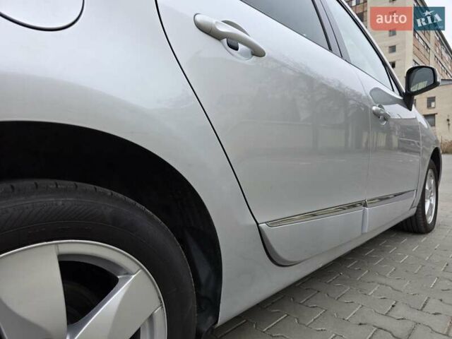 Сірий Рено Гранд Сценік, об'ємом двигуна 1.5 л та пробігом 230 тис. км за 8650 $, фото 14 на Automoto.ua