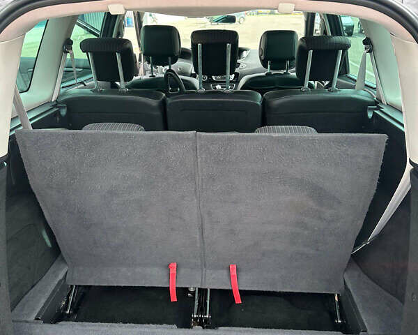 Серый Рено Гранд Сценик, объемом двигателя 1.6 л и пробегом 226 тыс. км за 8800 $, фото 11 на Automoto.ua