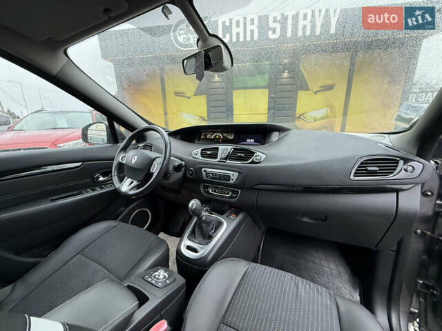 Серый Рено Гранд Сценик, объемом двигателя 1.5 л и пробегом 208 тыс. км за 9200 $, фото 35 на Automoto.ua