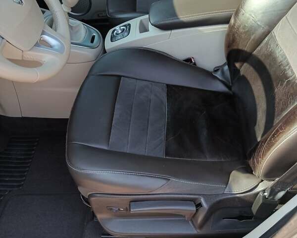 Сірий Рено Гранд Сценік, об'ємом двигуна 1.5 л та пробігом 308 тис. км за 8700 $, фото 6 на Automoto.ua